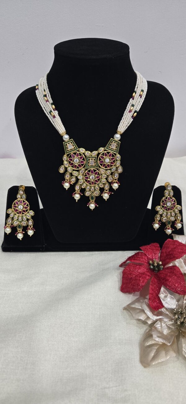 Rajwada Pearl Kundan Set